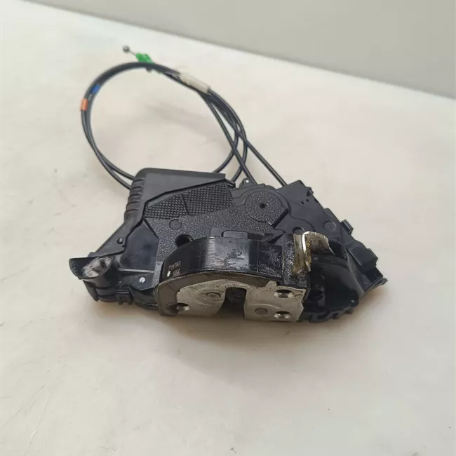 Serratura porta anteriore sinistra