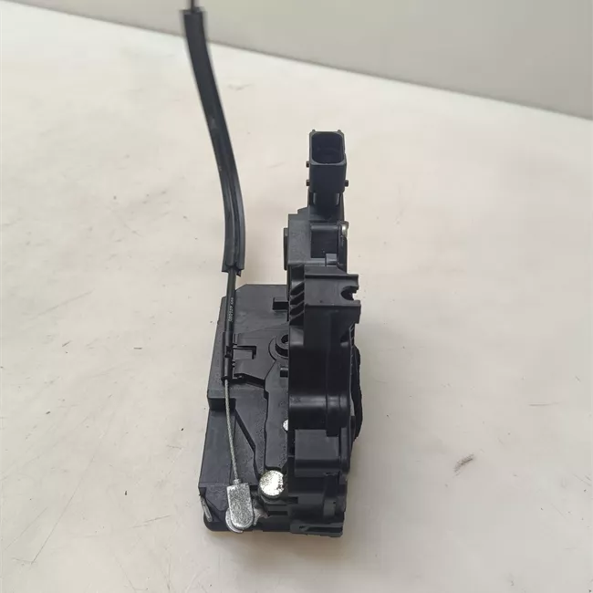 Serratura porta anteriore destra