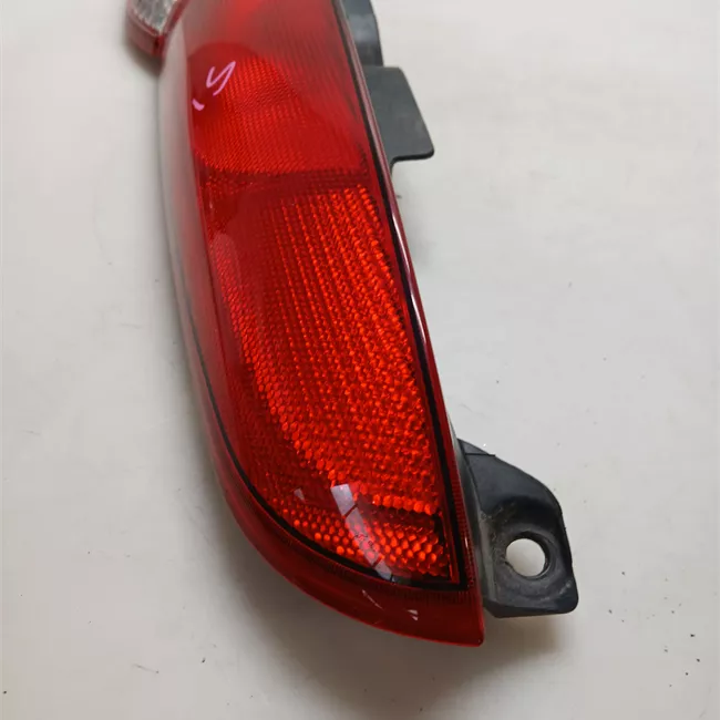 Fanale posteriore destro 11/04<