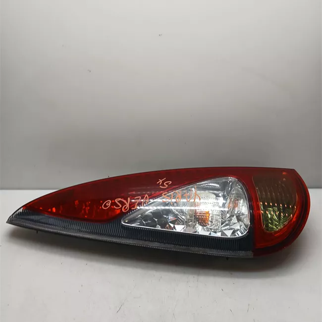 Fanale posteriore sinistro