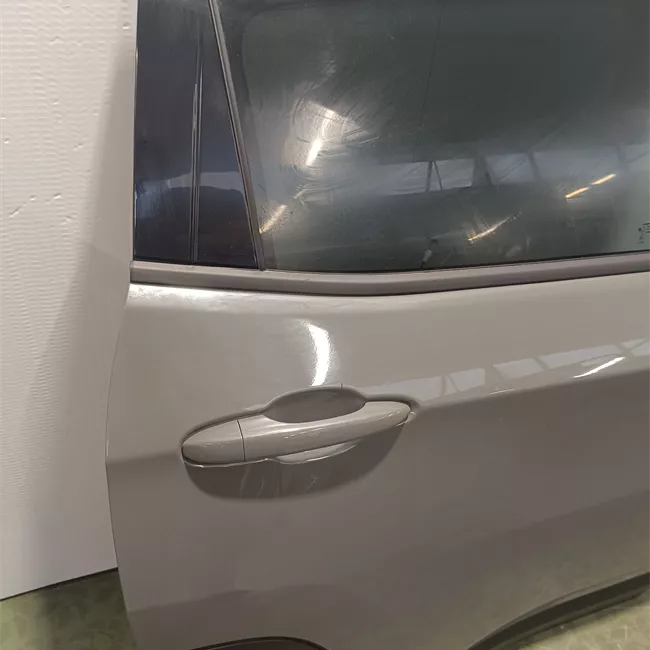 Porta posteriore destra