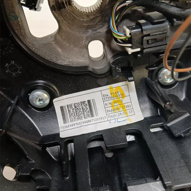 Volante Pelle con comandi radio/telefono