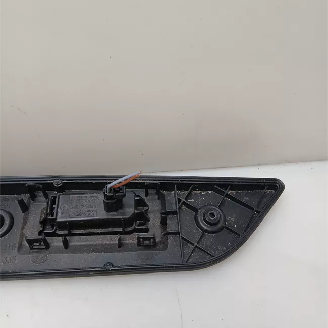 Pulsante portello posteriore