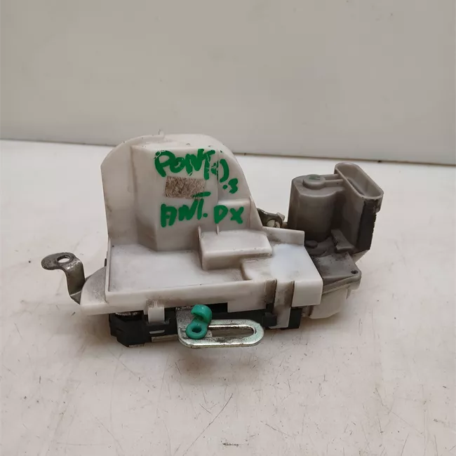 Serratura porta anteriore destra