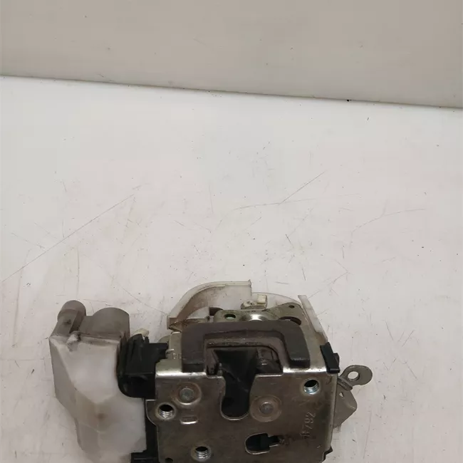 Serratura porta anteriore destra