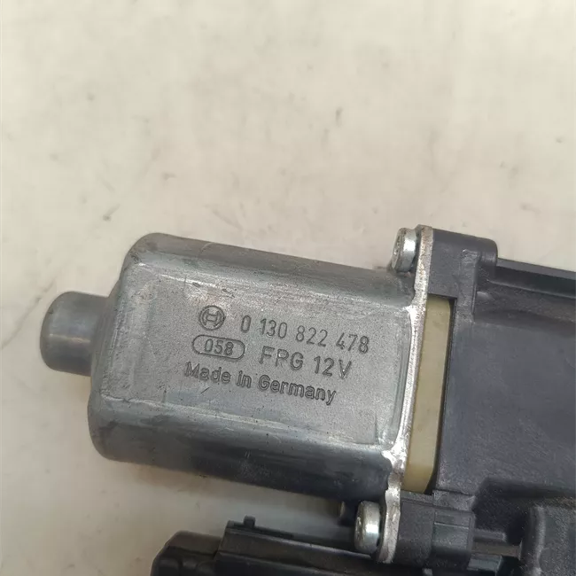 Motorino alzacristallo porta anteriore destro