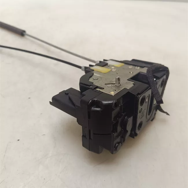 Serratura porta posteriore destra con chiusura centralizzata