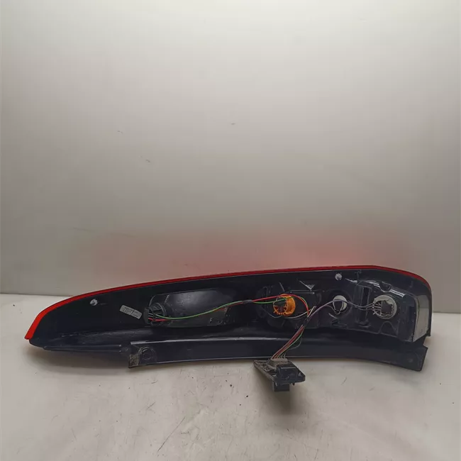 Fanale posteriore sinistro