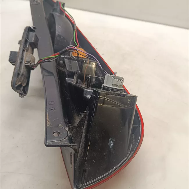 Fanale posteriore sinistro