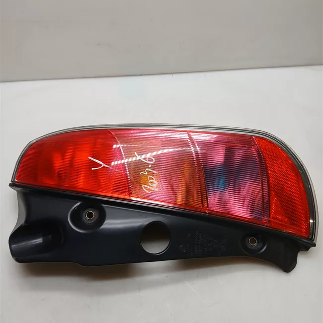 Fanale posteriore destro