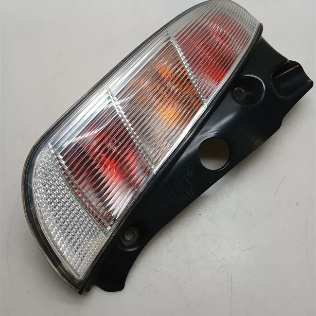 Fanale posteriore sinistro