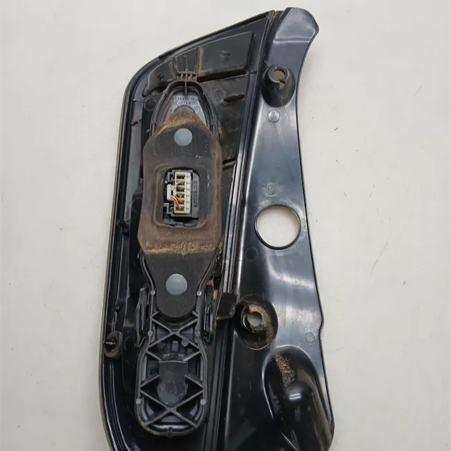 Fanale posteriore sinistro