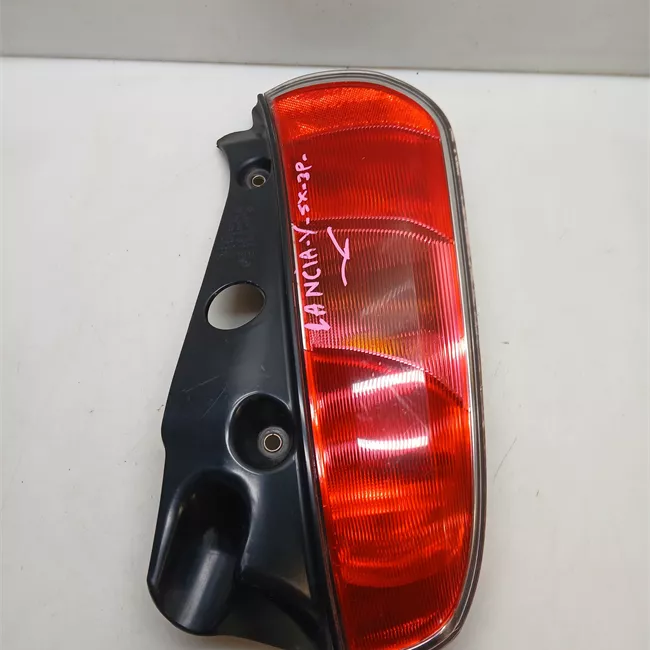 Fanale posteriore sinistro