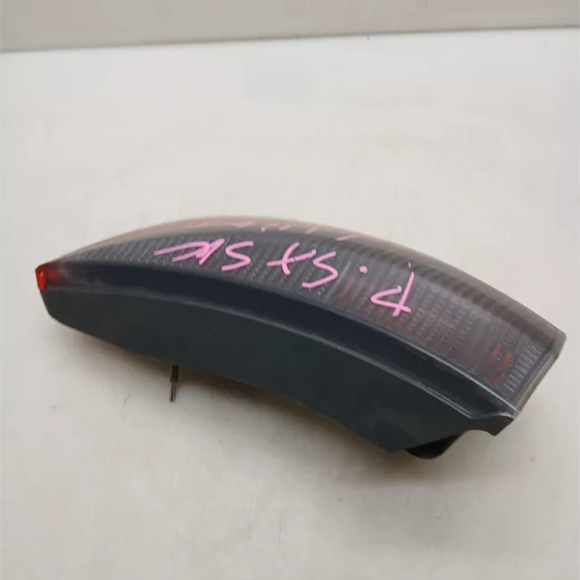 Fanale posteriore sinistro <05/02