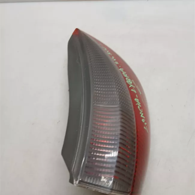 Fanale posteriore sinistro <05/02