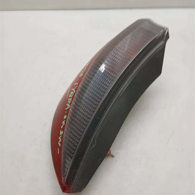 Fanale posteriore sinistro <05/02