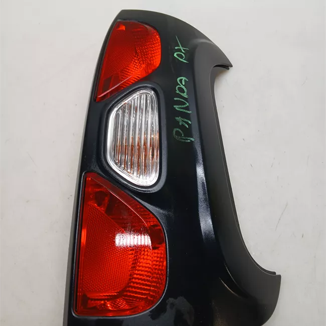 Fanale posteriore destro