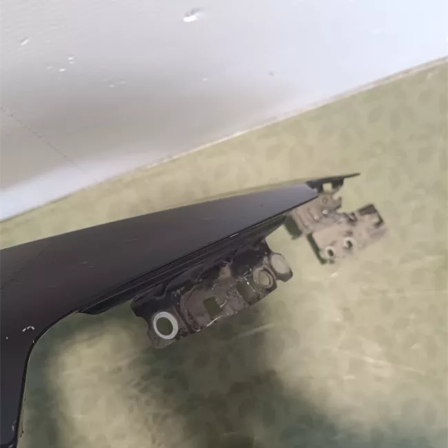 Parafango anteriore sinistro