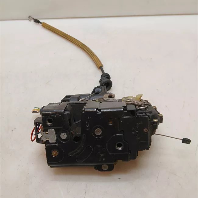 Serratura porta anteriore destra con chiusura centralizzata