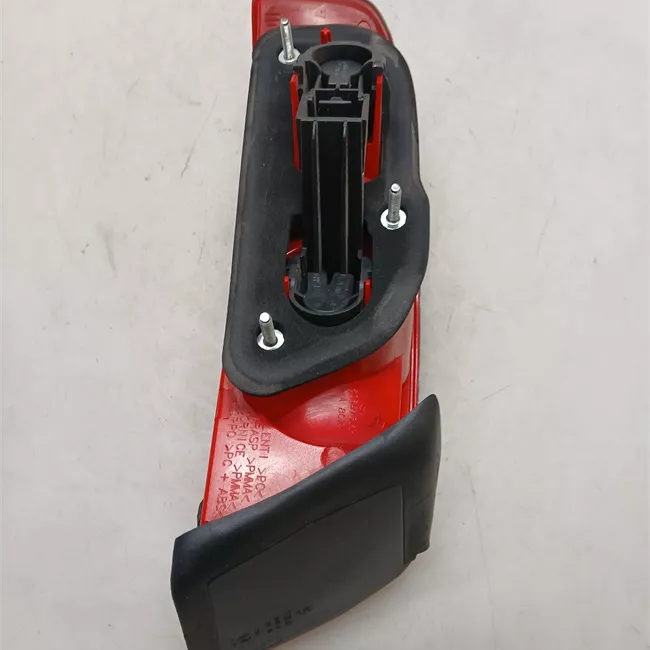 Fanale posteriore parte esterno destro