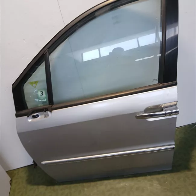 Porta anteriore sinistra