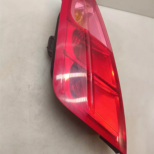 Fanale posteriore sinistro