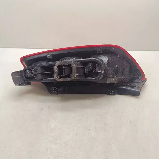 Fanale posteriore sinistro