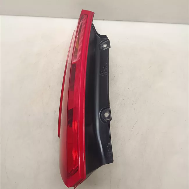 Fanale posteriore sinistro