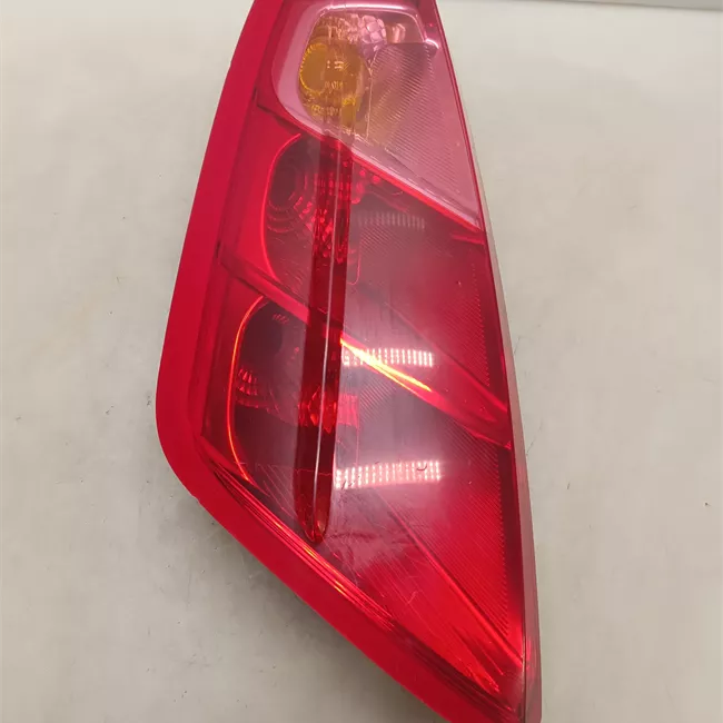 Fanale posteriore sinistro