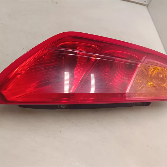 Fanale posteriore sinistro