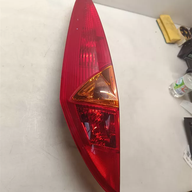 Fanale posteriore sinistro