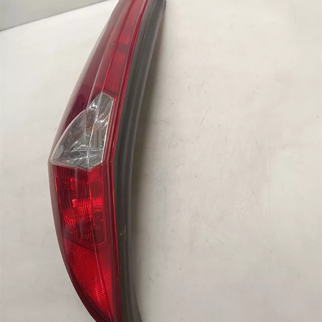 Fanale posteriore sinistro