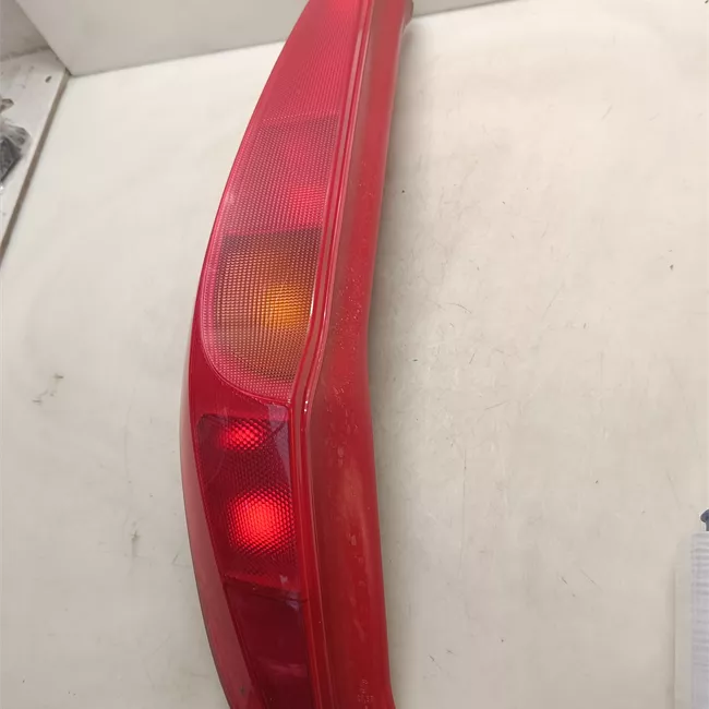 Fanale posteriore sinistro