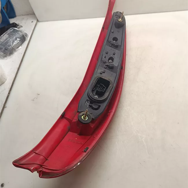 Fanale posteriore sinistro