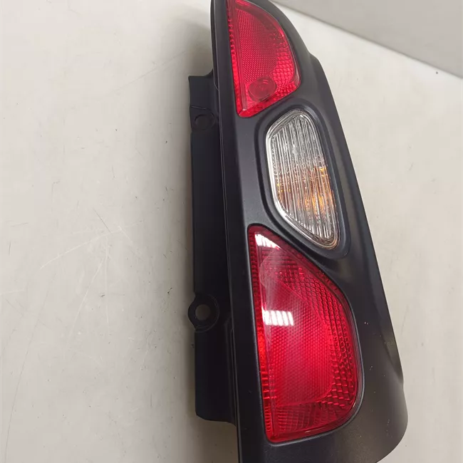 Fanale posteriore destro