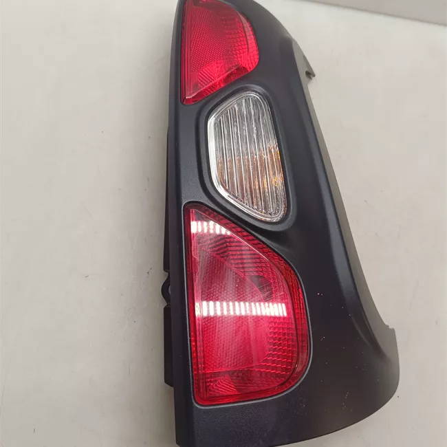 Fanale posteriore destro