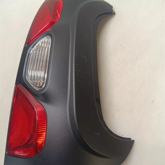 Fanale posteriore destro