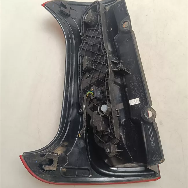 Fanale posteriore destro