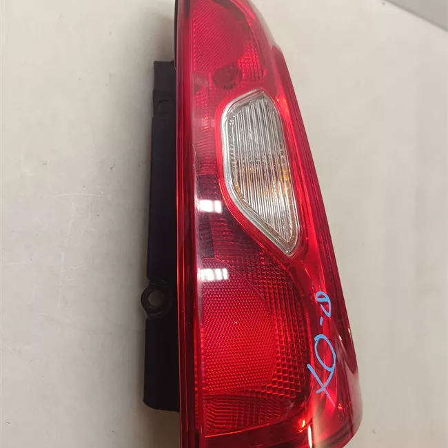 Fanale posteriore destro