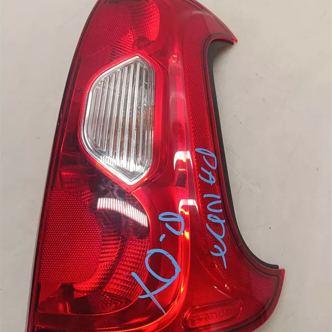 Fanale posteriore destro