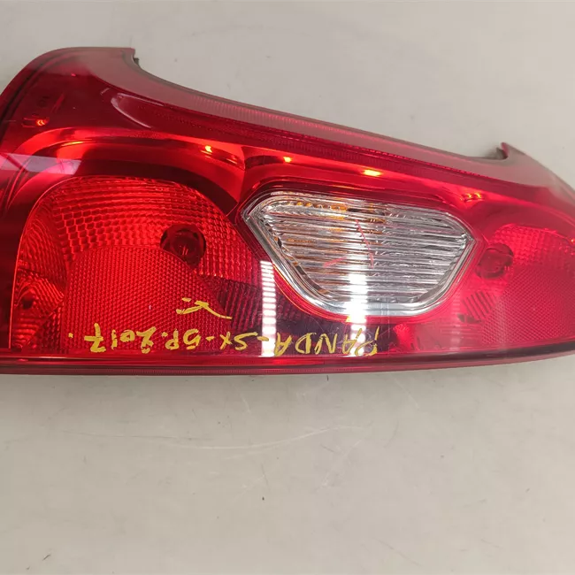 Fanale posteriore sinistro