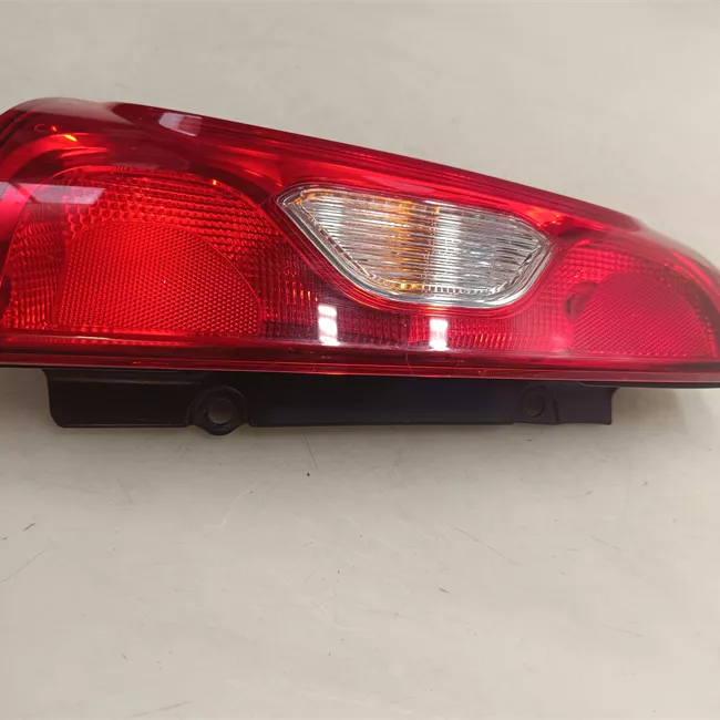 Fanale posteriore sinistro