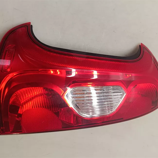 Fanale posteriore sinistro