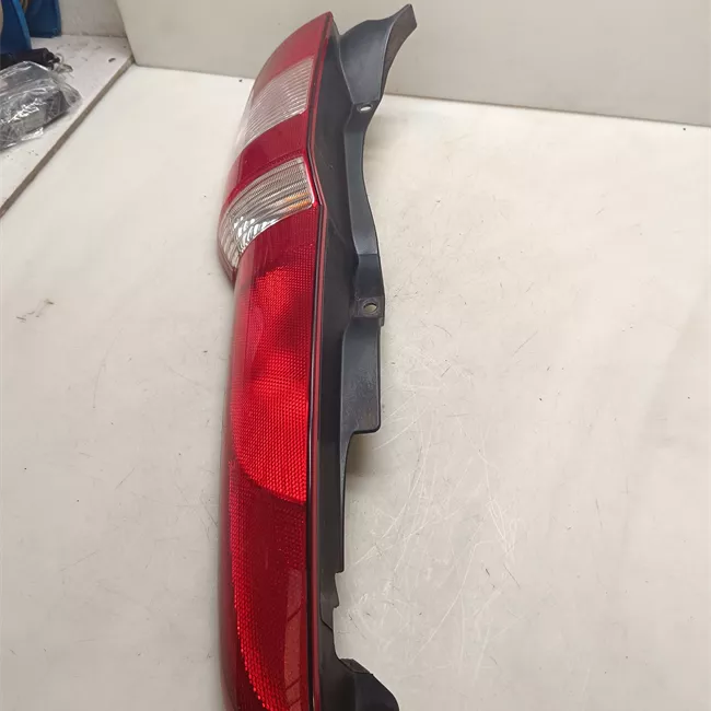 Fanale posteriore destro 11/04<