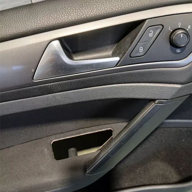 Pannello interno porta anteriore sinistro Similpelle nero titanio