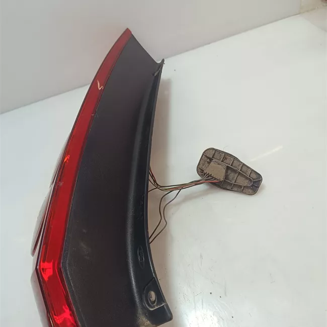 Fanale posteriore sinistro