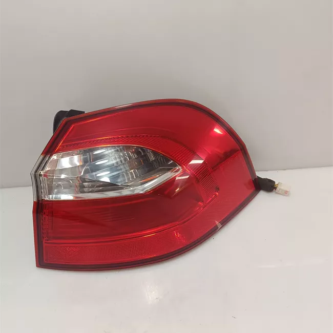 Fanale posteriore parte esterno destro