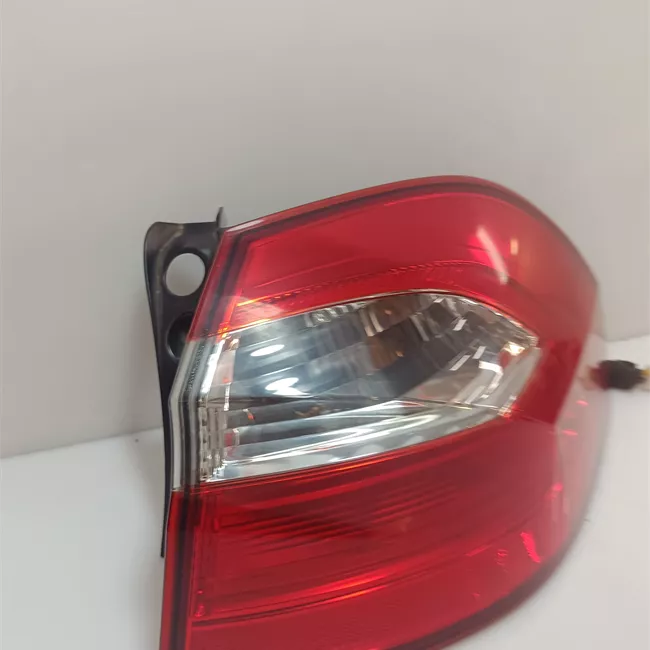 Fanale posteriore parte esterno destro