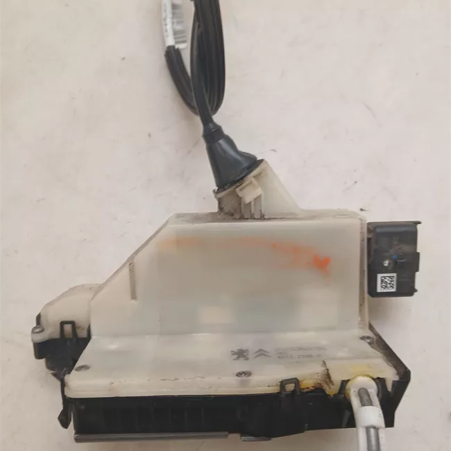 Serratura porta posteriore destra con chiusura singola