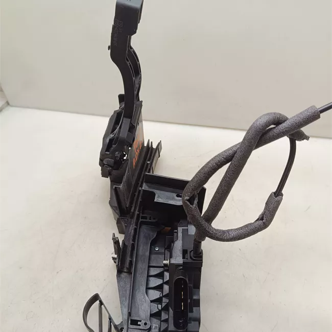 Serratura porta anteriore destra con chiusura centralizzata